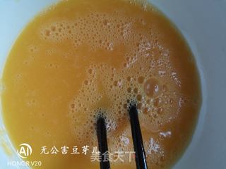 韭菜鸡蛋虾皮水煎包的做法步骤:7