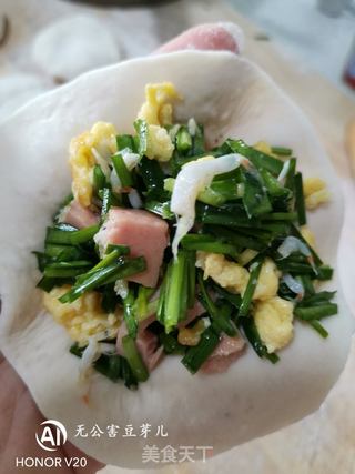 韭菜鸡蛋虾皮水煎包的做法步骤:19