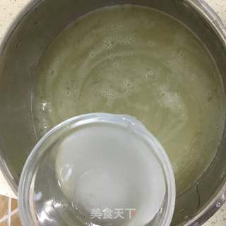 蓝莓酱手搓冰粉的做法步骤:7