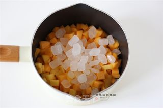 黄桃苏打饮的做法步骤:3