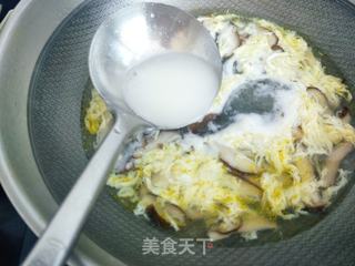 香菇蛋花汤的做法步骤:7