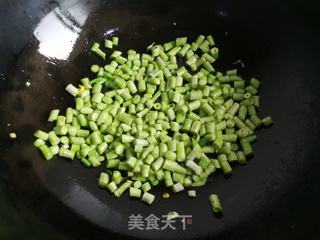 鸡蛋豇豆炒饭的做法步骤：4