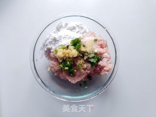 鸡毛菜肉圆汤的做法步骤:3