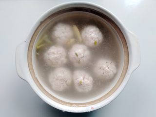 鸡毛菜肉圆汤的做法步骤:8