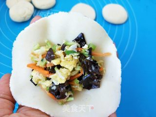 三合面水晶饺的做法步骤:6