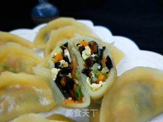 三合面水晶饺的做法步骤:11