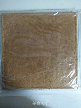巧克力脆皮蛋糕卷的做法步骤:15