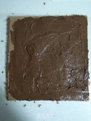 巧克力脆皮蛋糕卷的做法步骤:16