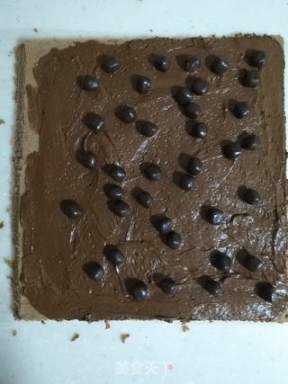 巧克力脆皮蛋糕卷的做法步骤:17