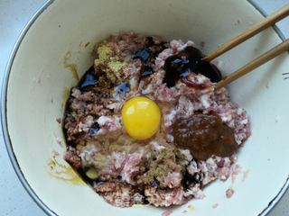 猪肉大葱包子的做法步骤:3