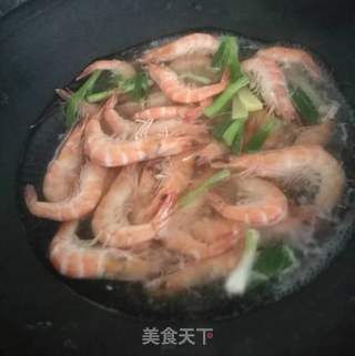 盐水大虾的做法步骤:4