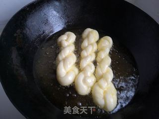 麻花的做法步骤:12