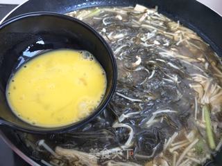 海带肉丝菌菇汤的做法步骤:8