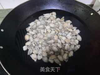 爆炒麻辣花甲的做法步骤：1