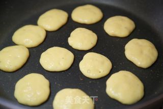 玉米面松饼的做法步骤：5