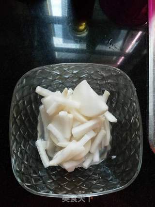 酸甜酱白萝卜的做法步骤:2