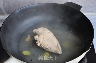 酸辣鸡丝凉面的做法步骤:3
