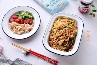酸辣鸡丝凉面的做法步骤:11
