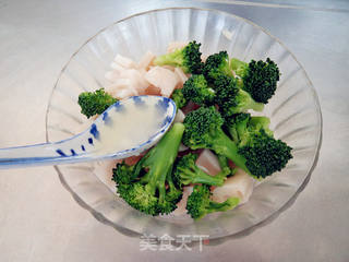 西兰花拌莲藕 的做法步骤:11
