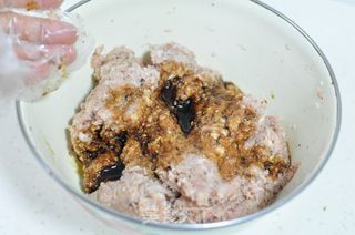 香菇肉丸的做法步骤：5