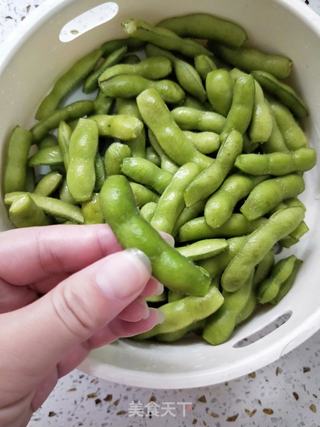 五香毛豆的做法步骤:2