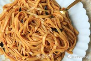 飘香葱油拌面,好吃到飞起的做法步骤:6