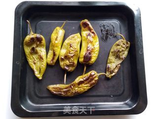 青椒拌皮蛋的做法步骤:3