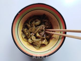 青椒拌皮蛋的做法步骤:7