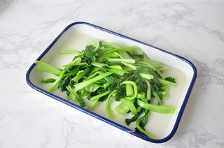 香菇油菜素包子的做法步骤:5
