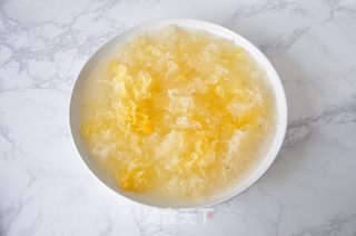 紫薯炖银耳的做法步骤:2