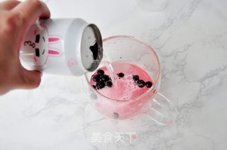 蜜桃醋栗特饮的做法步骤:2