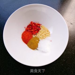 炸火腿肠的做法步骤:3