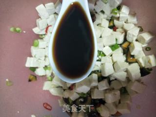 小葱皮蛋拌豆腐的做法步骤:6