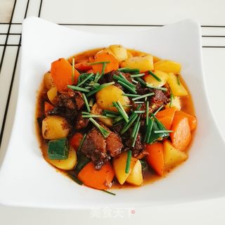 牛腩烧土豆和胡萝卜的做法步骤:21