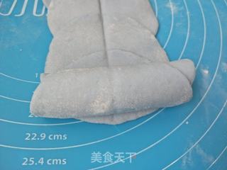 蓝玫瑰花馒头的做法步骤:8