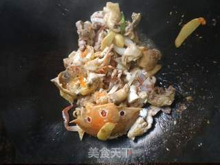 蟹焖鸡的做法步骤：7