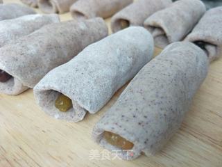 三合面彩豆卷的做法步骤:8