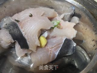 麻辣藤椒鱼的做法步骤:3