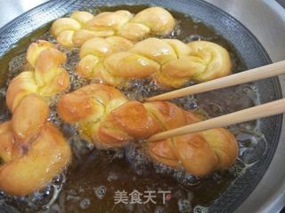 蜂蜜麻花的做法步骤:17