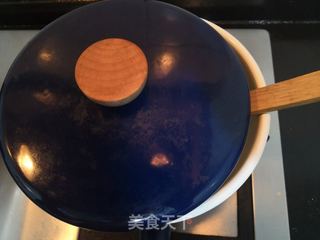 西红柿丝瓜补钙粥的做法步骤:7