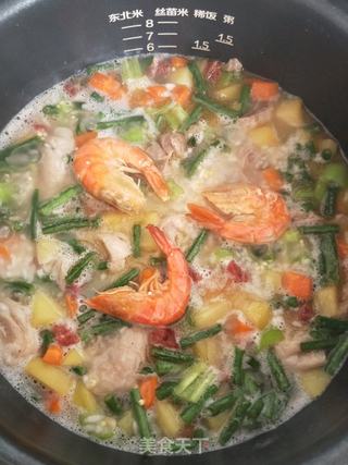 土豆腊肠豇豆焖饭的做法步骤:9