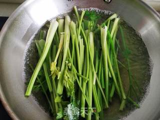 芹菜肉饺子的做法步骤:3