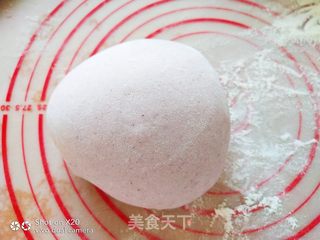 黑醋栗荷叶馍的做法步骤:3