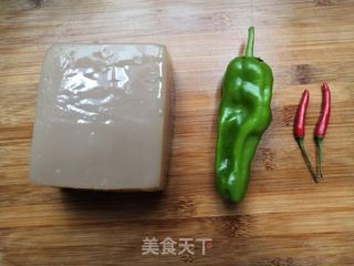 凉拌绿豆粉的做法步骤：1