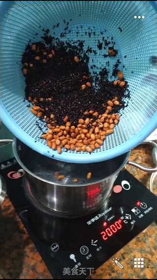 黑米花生糖水的做法步骤:5