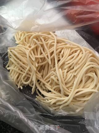 番茄鸡蛋面的做法步骤：2
