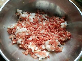 南瓜丝肉麦饼的做法步骤:2