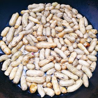 盐水花生的做法步骤:6