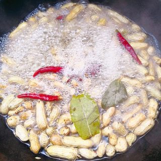 盐水花生的做法步骤:9