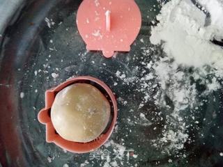 广式月饼的做法步骤:9